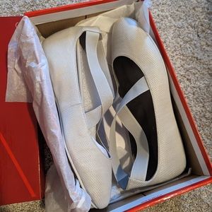 NWT Aerosoles ballet flats